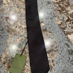 NWT GUCCI GG BLACK SILK TIE